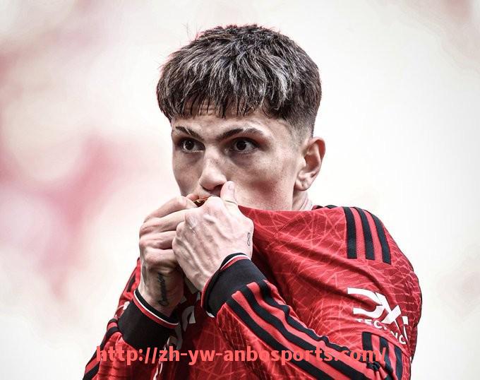 安博体育官网-世俱杯专属球衣款式发布记录及设计理念演变